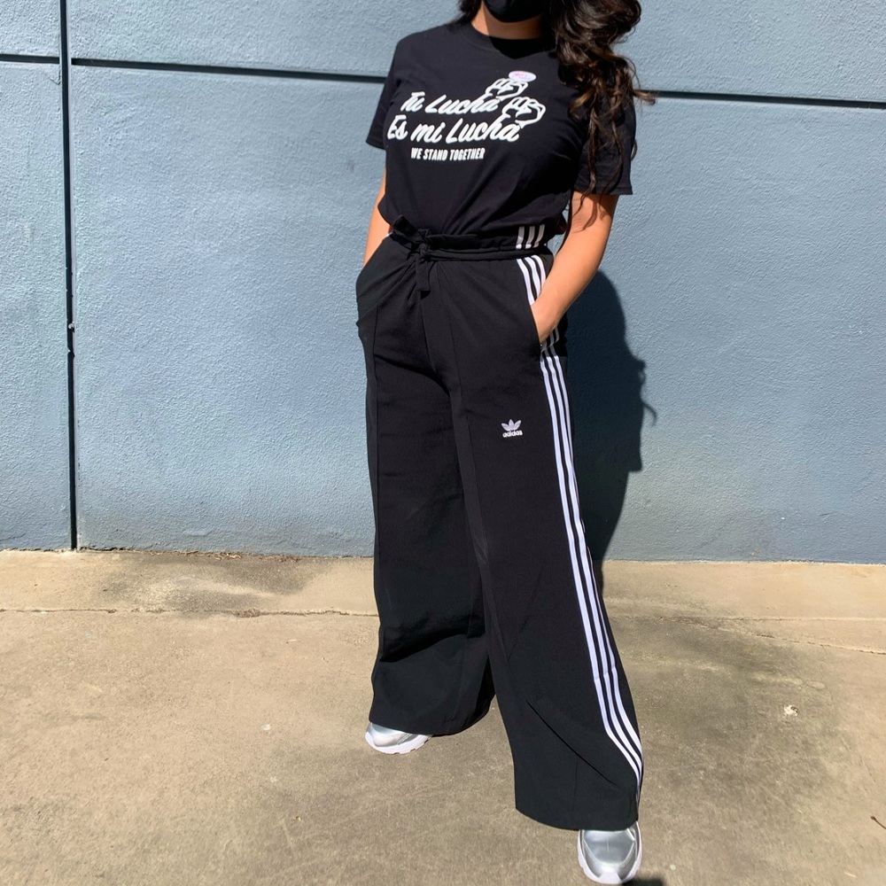 Adidas Women’s Three Stripe Wide Leg Pants - Size Medium in Black